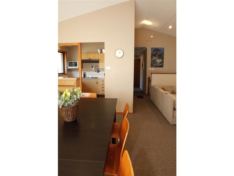 4 Ingebyra Street, Jindabyne NSW 2627