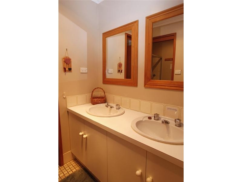 4 Ingebyra Street, Jindabyne NSW 2627
