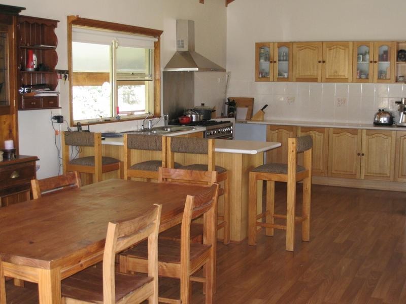 18 Mountain View Road Abington Park, Jindabyne NSW 2627