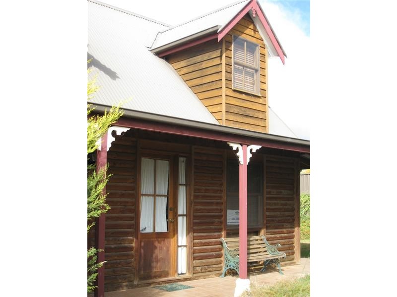 26 Mitchell Circuit, Jindabyne NSW 2627