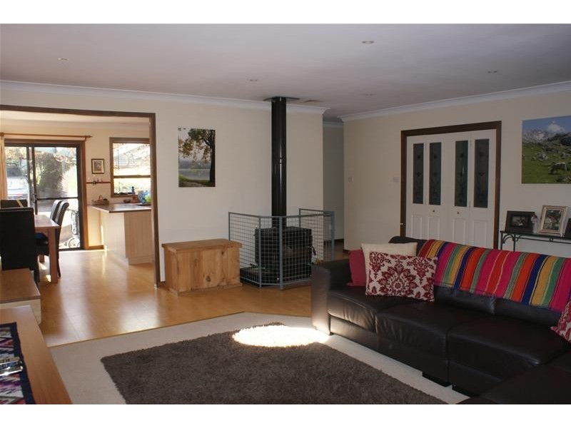 11 Munyang Street, Jindabyne NSW 2627