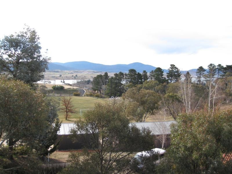 24 Candlebark Circuit, Jindabyne NSW 2627