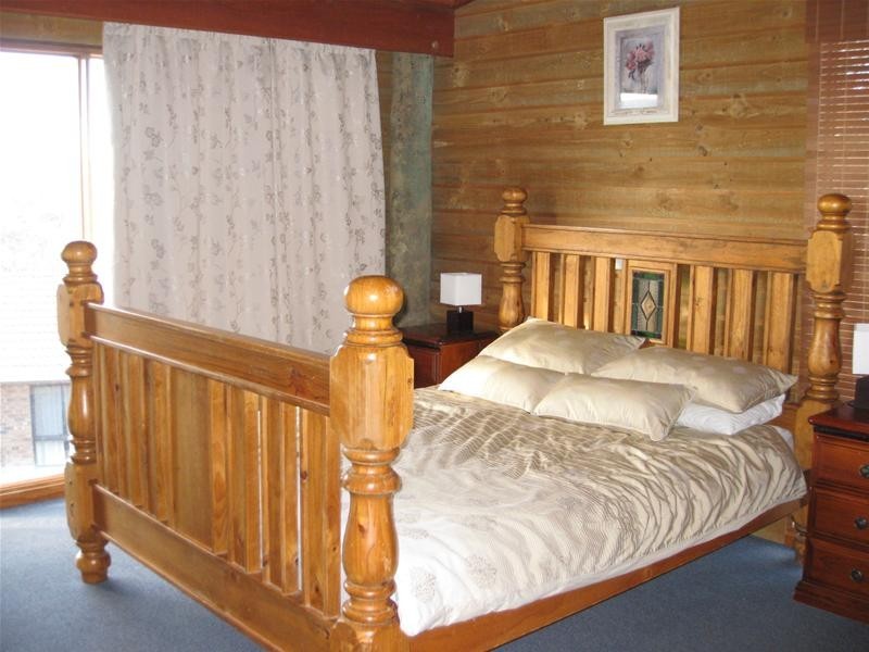 24 Candlebark Circuit, Jindabyne NSW 2627