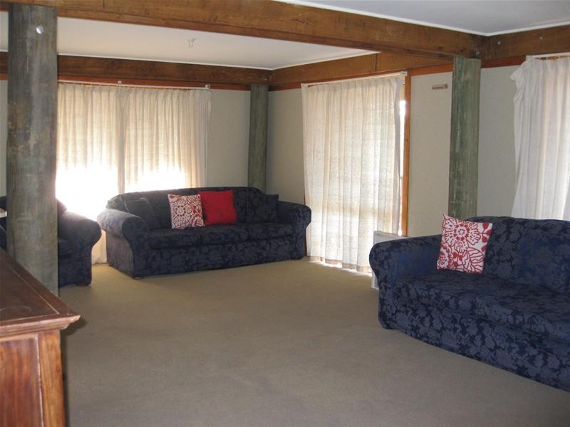 24 Candlebark Circuit, Jindabyne NSW 2627