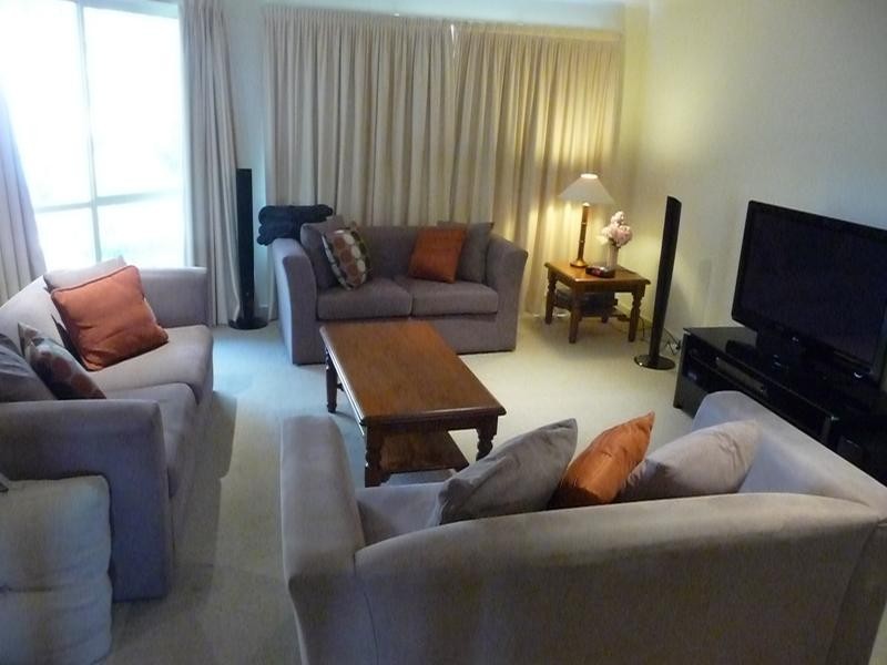 2/13 Reedys Cutting Road, Jindabyne NSW 2627