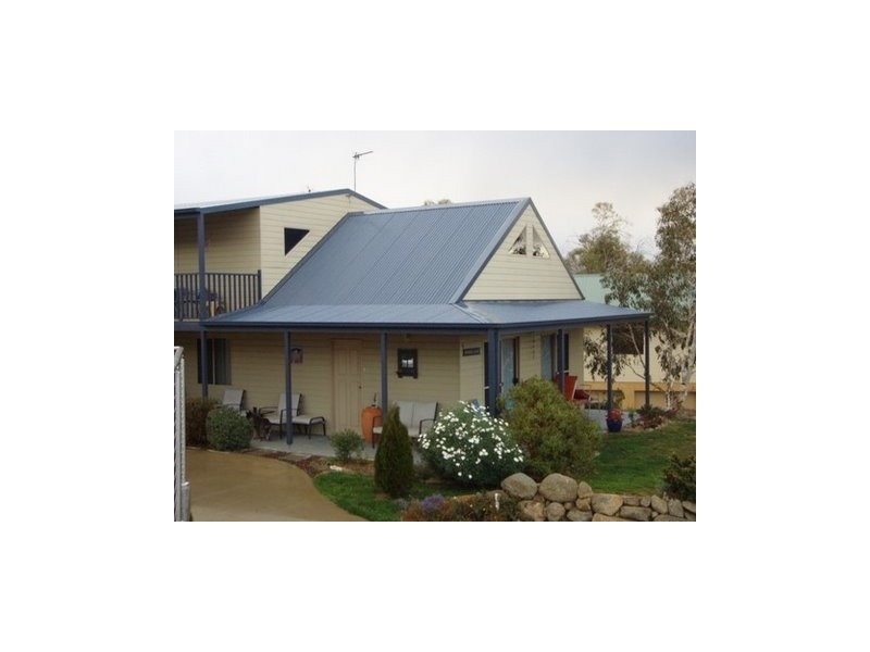 6 Girvin Place, East Jindabyne NSW 2627