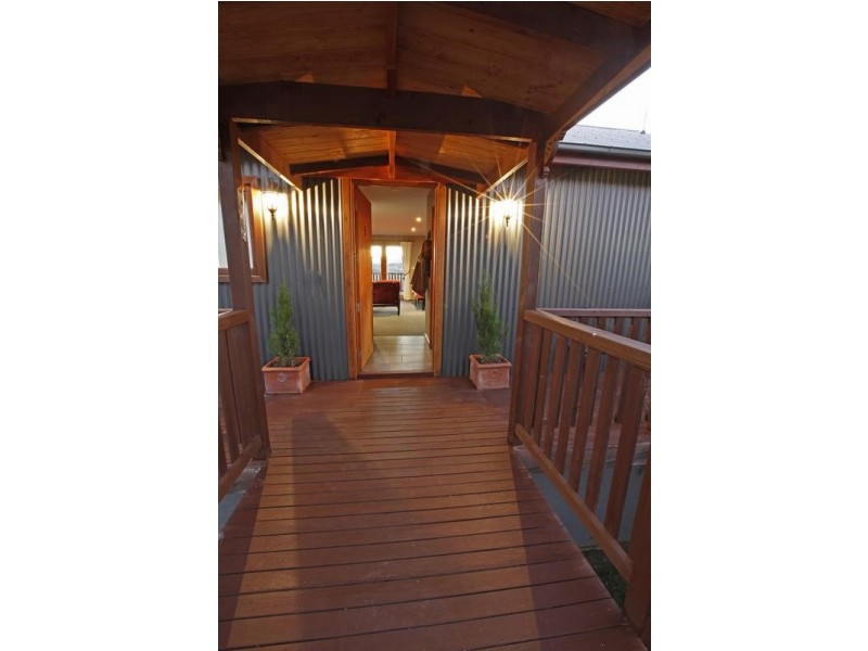 2 Charlottes Lane, Jindabyne NSW 2627