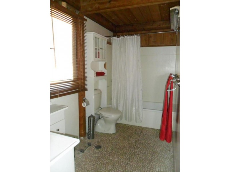 27 Jerrara Drive, East Jindabyne NSW 2627