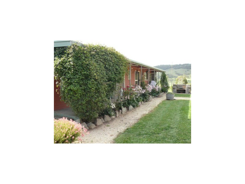 212 West Lynne Road, Jindabyne NSW 2627