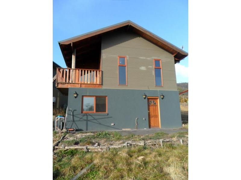 14A Acacia Place, East Jindabyne NSW 2627