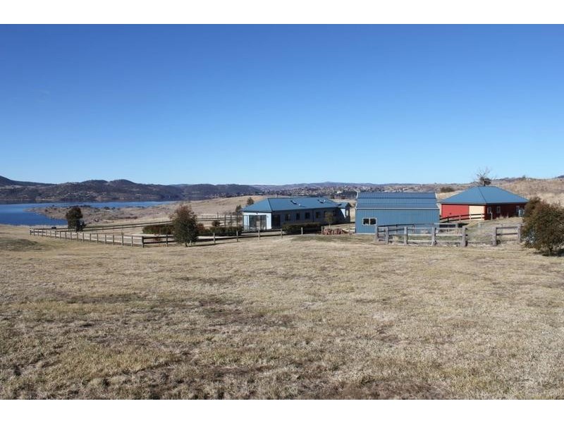 3 Hatchery Bay Road, Jindabyne NSW 2627