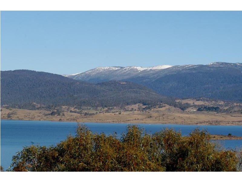 8 Kanangra Crescent, East Jindabyne NSW 2627