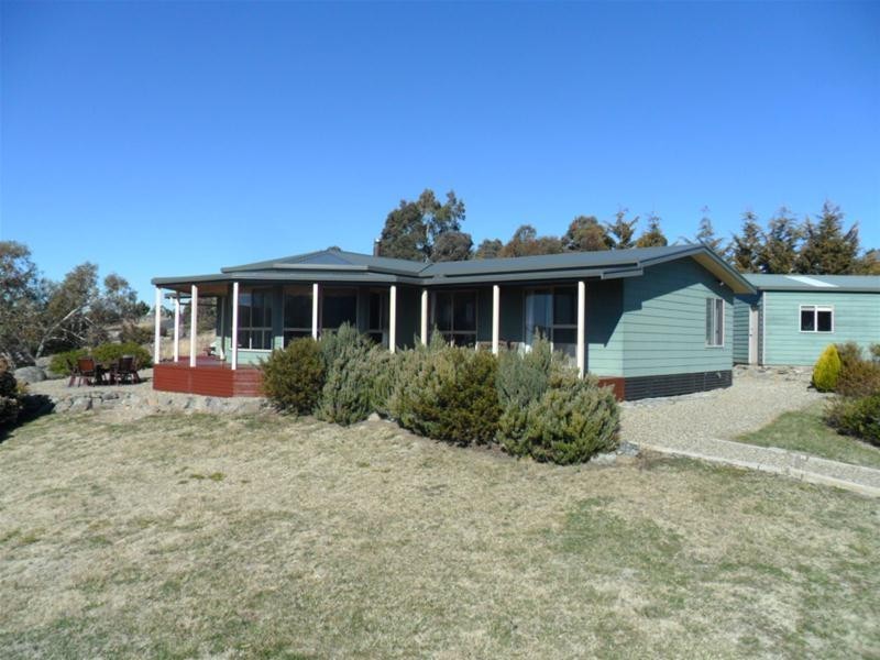 14 Lakewood Drive, Jindabyne NSW 2627