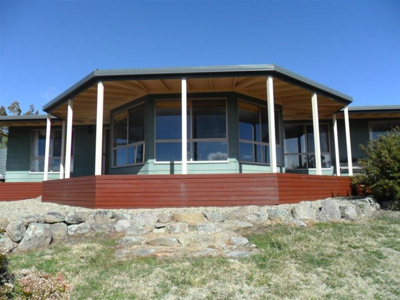 14 Lakewood Drive, Jindabyne NSW 2627