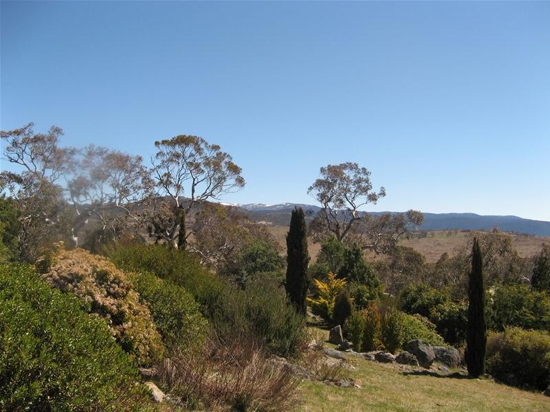 14 Lakewood Drive, Jindabyne NSW 2627