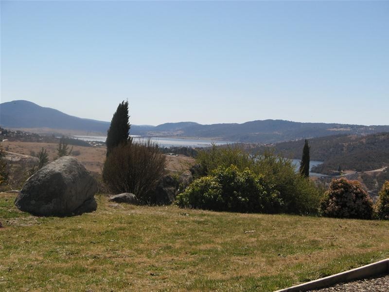 14 Lakewood Drive, Jindabyne NSW 2627