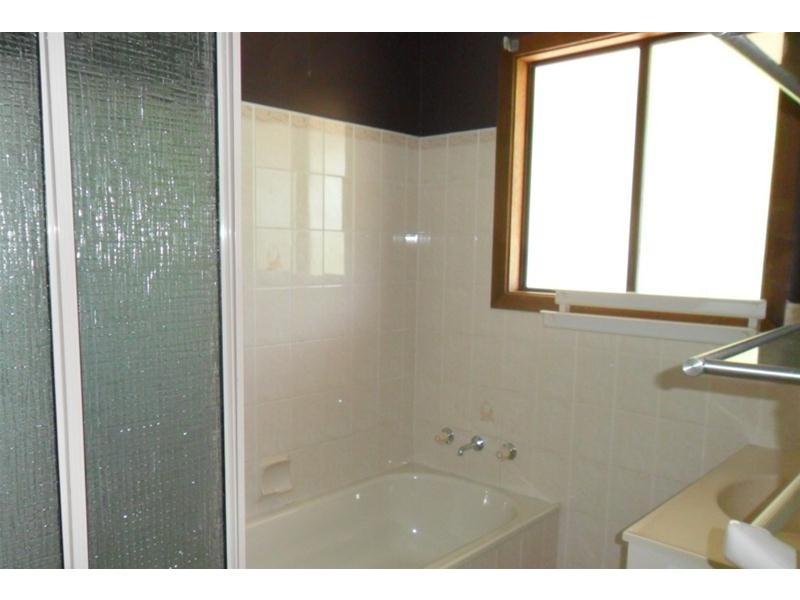 68 Ridge Avenue, Jindabyne NSW 2627