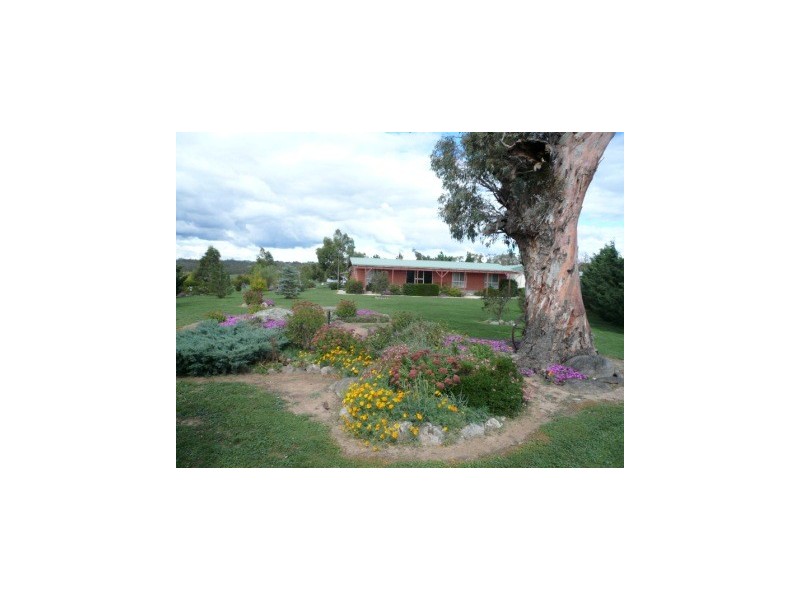 212 West Lynne Road, Jindabyne NSW 2627