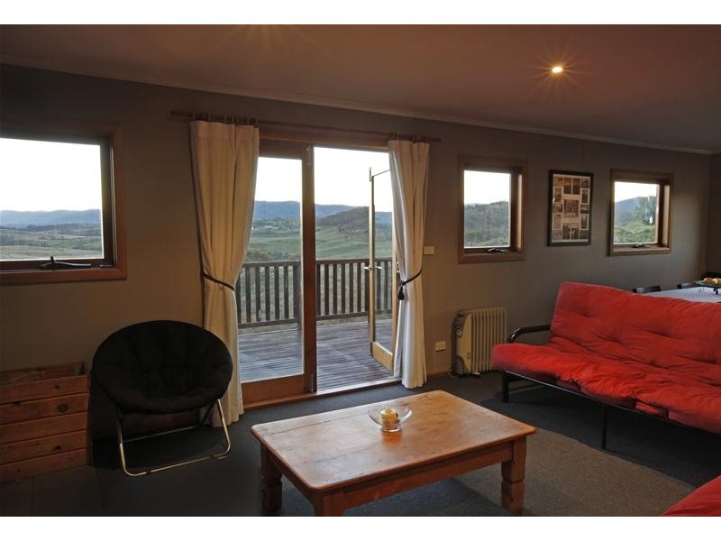 2 Charlottes Lane, Jindabyne NSW 2627