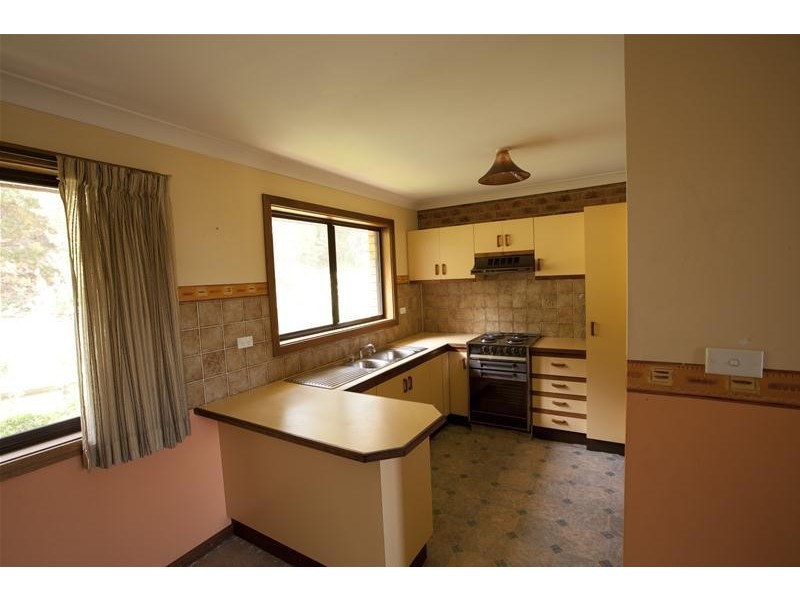 14 Rushes Bay Avenue, East Jindabyne NSW 2627