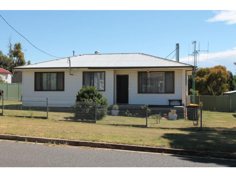 21 Mackay Street, Berridale NSW 2628