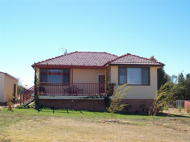 8 Katri Close, Berridale NSW 2628