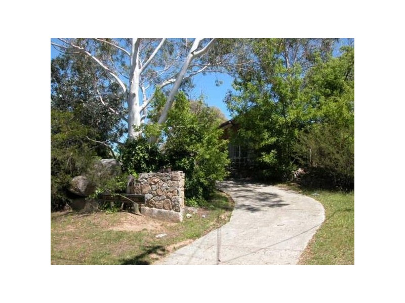 41 Cobbon Cres, Jindabyne NSW 2627