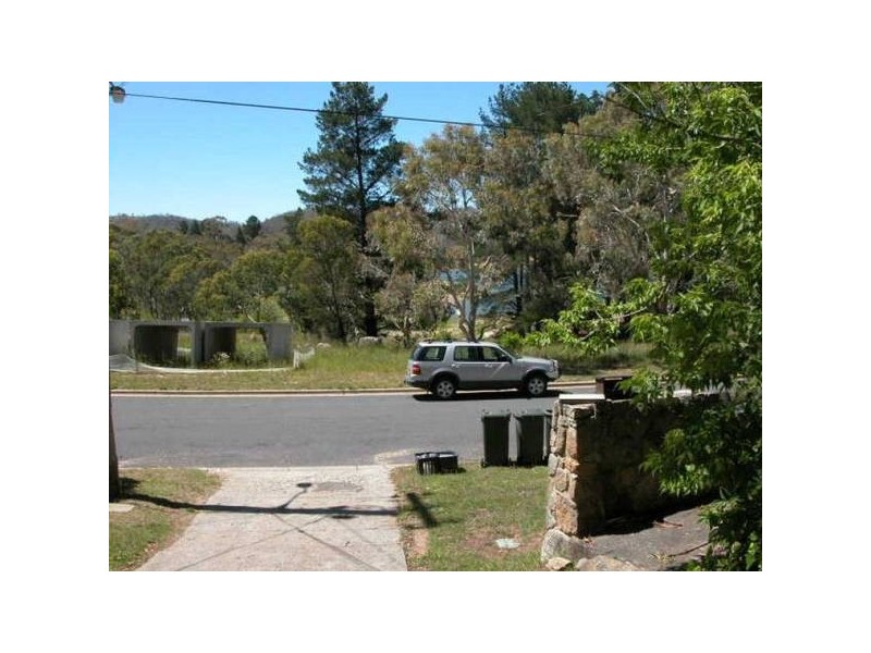41 Cobbon Cres, Jindabyne NSW 2627