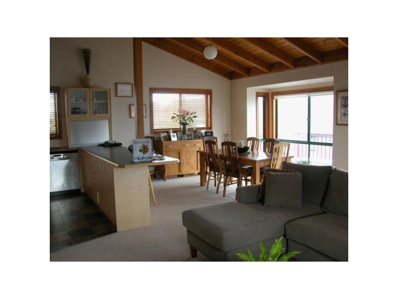 27 Rainbow Drive, Tyrolean Village, Jindabyne NSW 2627