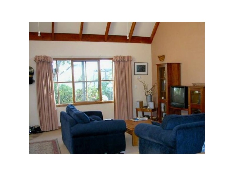 142 Banksia AVENUE, Kalkite NSW 2627