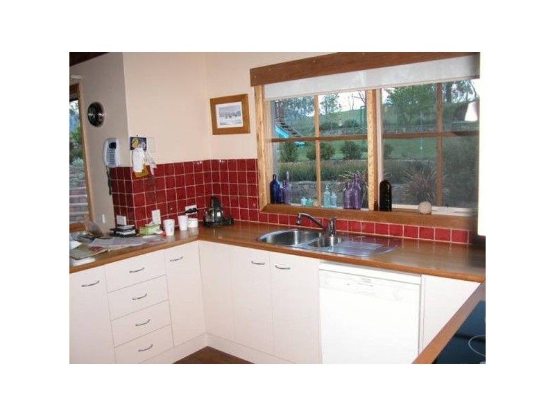 142 Banksia AVENUE, Kalkite NSW 2627