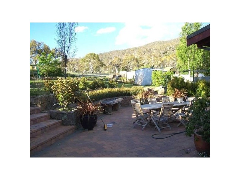 142 Banksia AVENUE, Kalkite NSW 2627