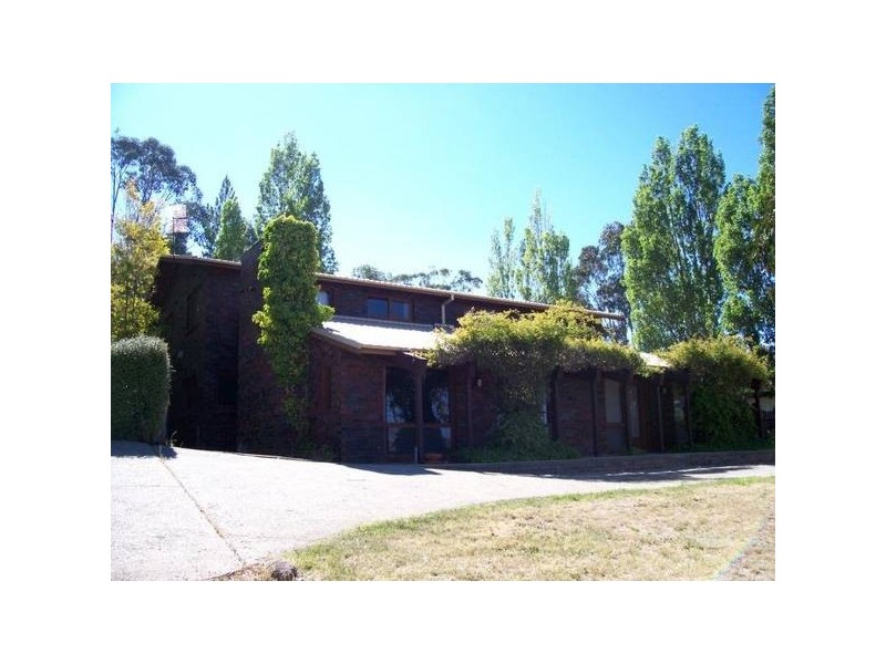 2 Jerrara DRIVE, East Jindabyne NSW 2627