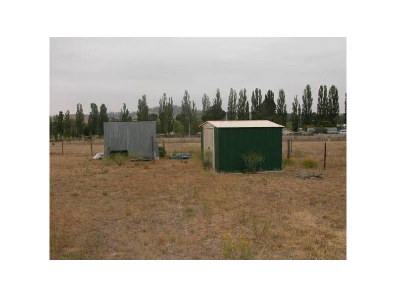 Robertson Street, Berridale NSW 2628