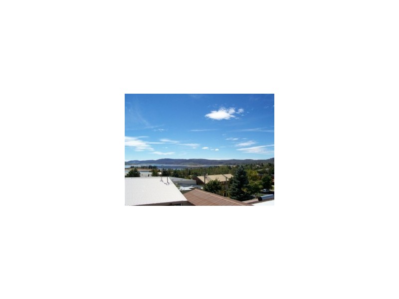 8 Clyde Street, Jindabyne NSW 2627