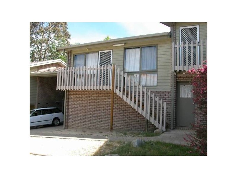 2/35 Cobbon Cres, Jindabyne NSW 2627