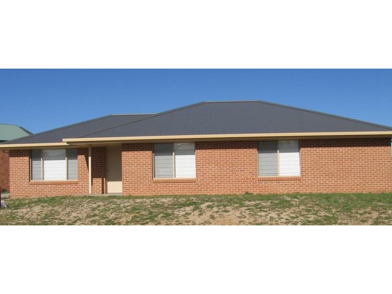 1/12 Jillamatong Street, Jindabyne NSW 2627