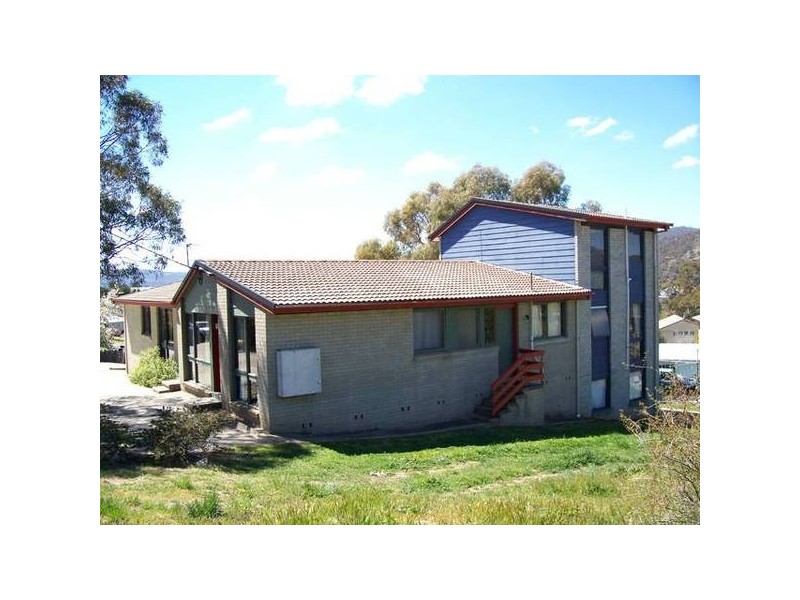 1 Cobbon Cres, Jindabyne NSW 2627
