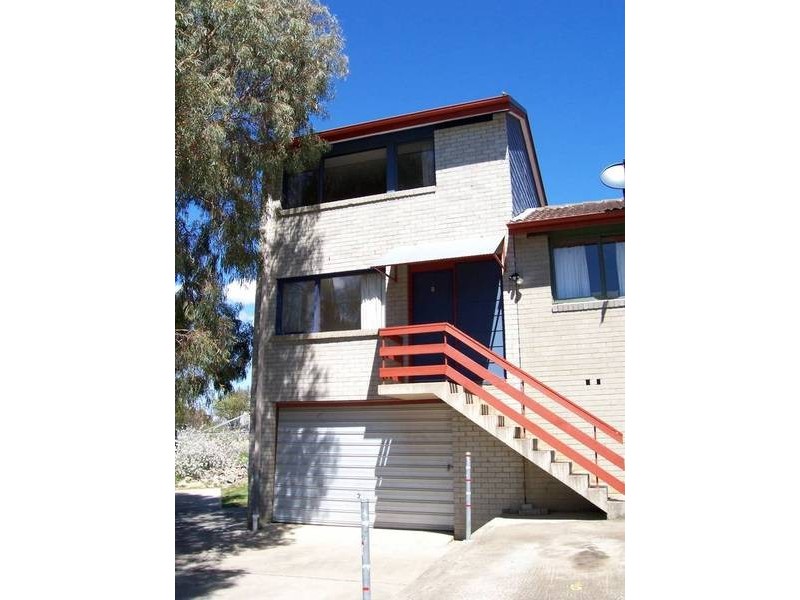 1 Cobbon Cres, Jindabyne NSW 2627