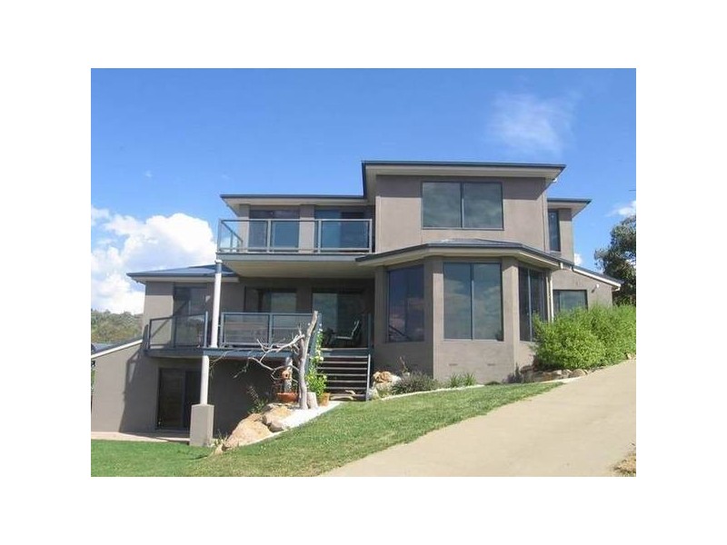 2 Girvan Place, Jindabyne NSW 2627