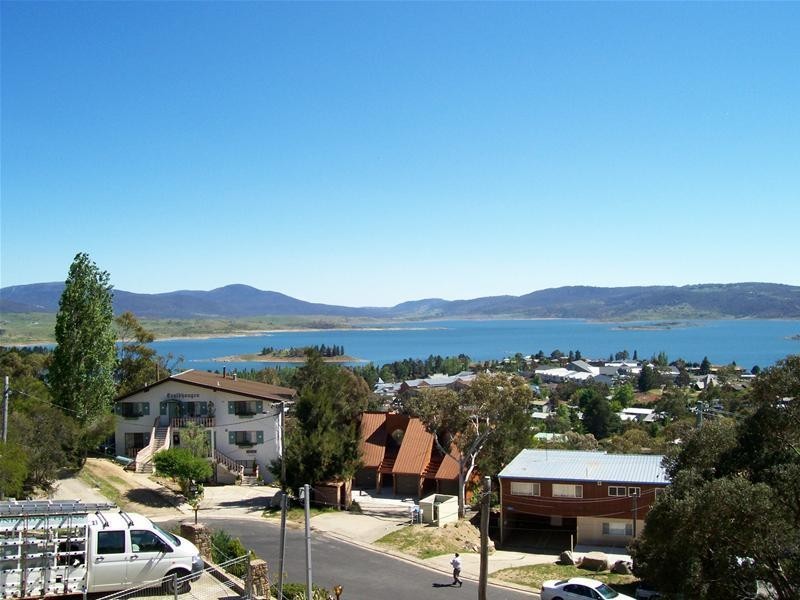 8 Cobbodah Circuit, Jindabyne NSW 2627