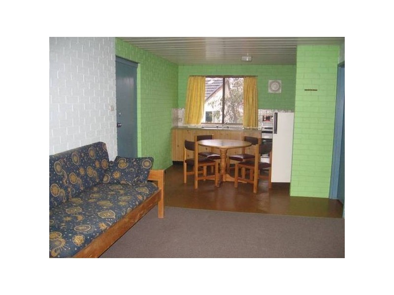 4/12 Cobbon Crescent, Jindabyne NSW 2627