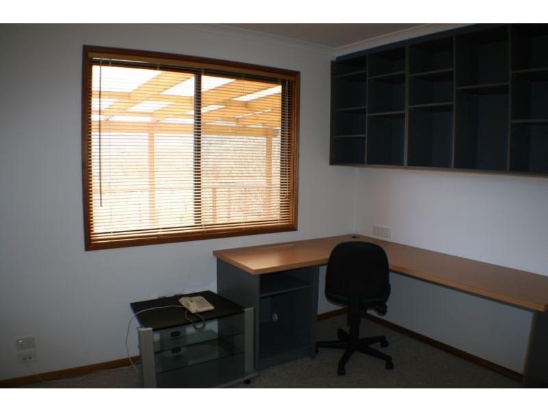 42 Banksia Avenue, Kalkite NSW 2627