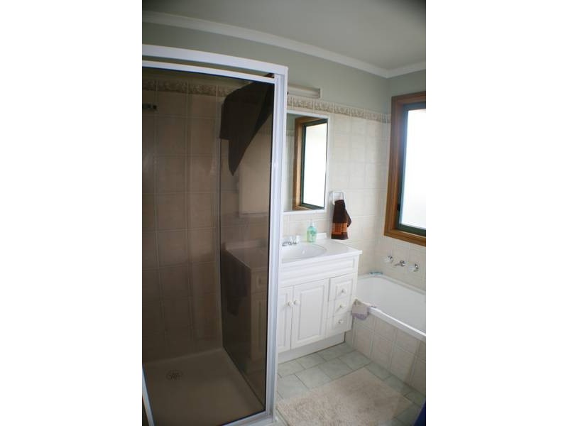 28 Lovells Rd Abington Park, Jindabyne NSW 2627