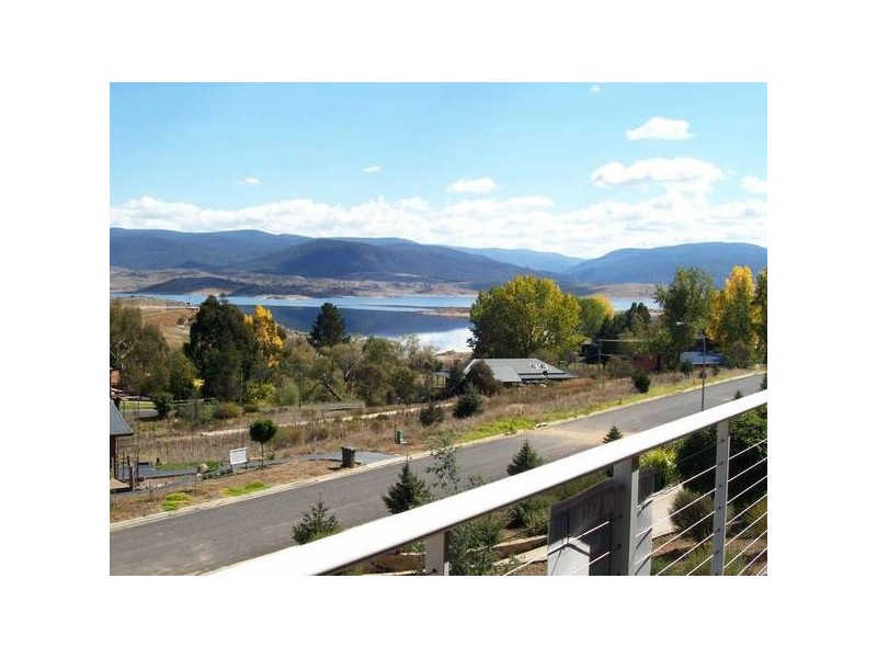 17 Acacia Pl, East Jindabyne NSW 2627