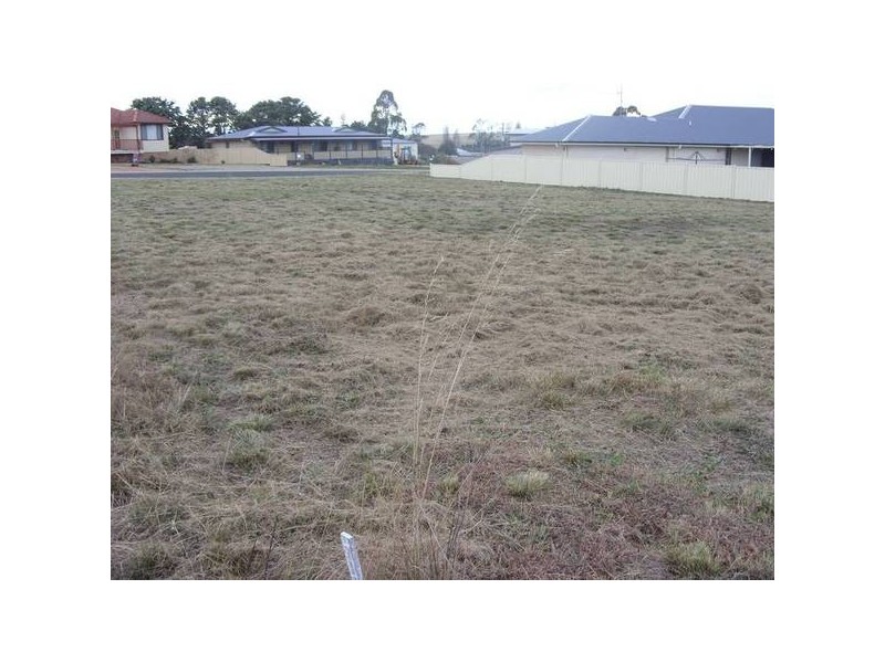 8 Katri Close, Berridale NSW 2628