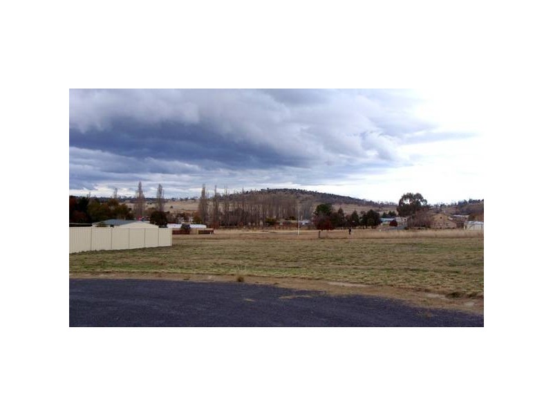 8 Katri Close, Berridale NSW 2628