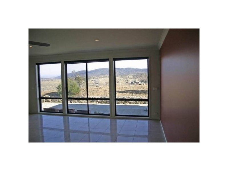 10 Mowamba Way Cobbin Estate, Jindabyne NSW 2627