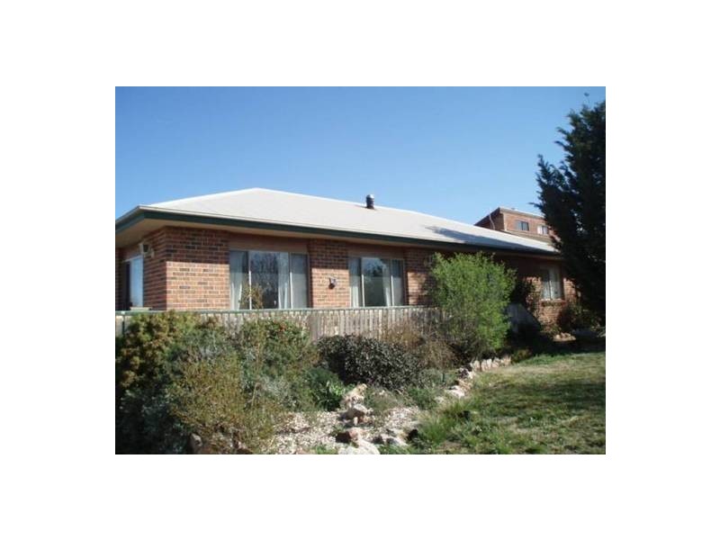 8 Jindalee Street, Berridale NSW 2628