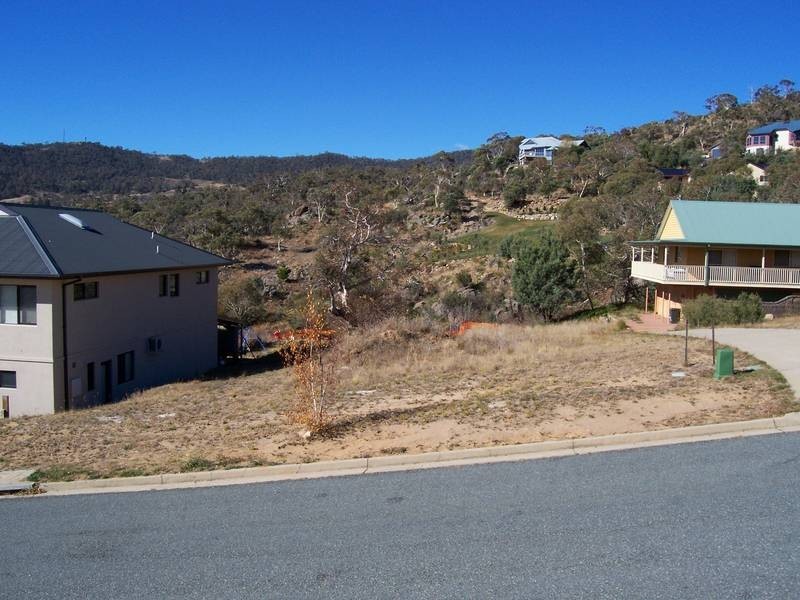 9 Adams Ave Tyrolean Village, East Jindabyne NSW 2627